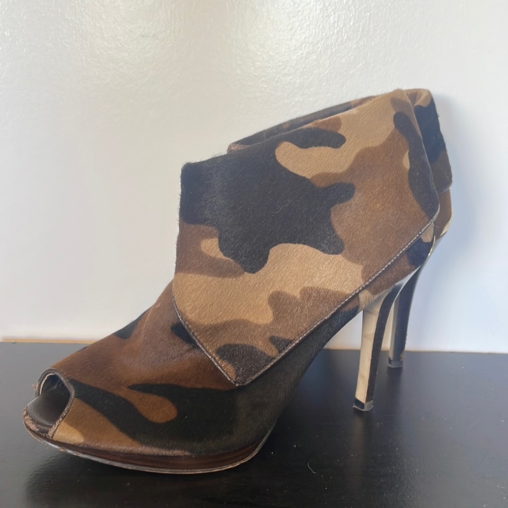 Michael Kors camp calfskin ankle boots heels.  Gorgeous for fall or winter.